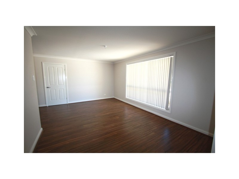 11/5-7 Winparra Close, Tahmoor NSW 2573