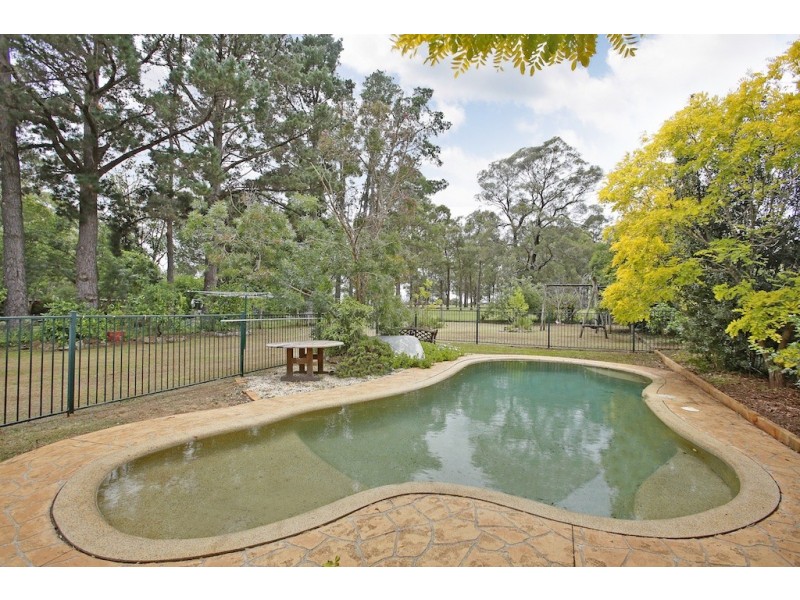 10 Turner Street, Thirlmere NSW 2572