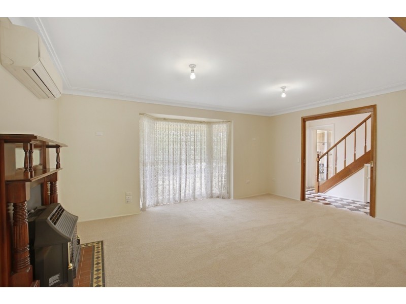 10 Turner Street, Thirlmere NSW 2572