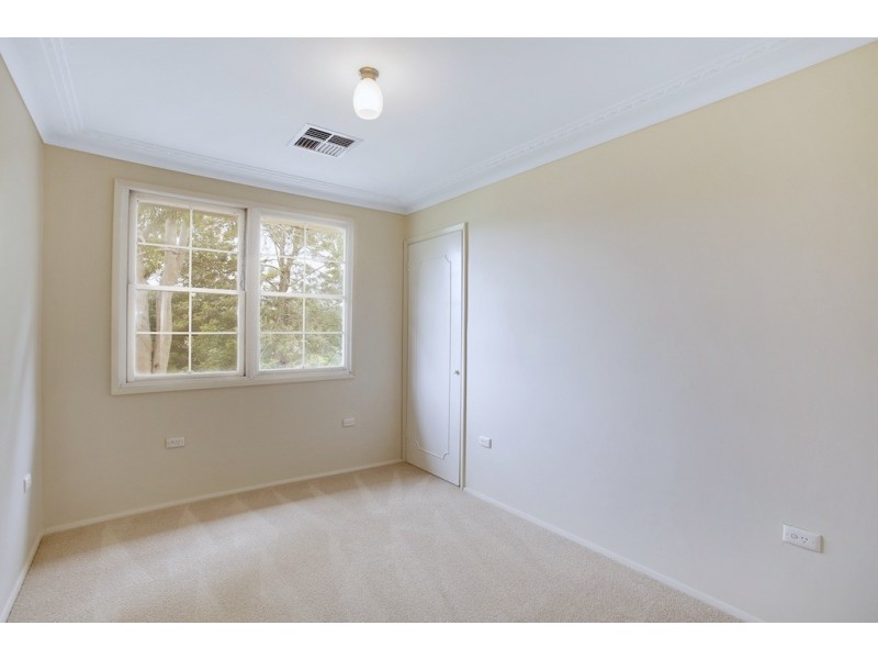 10 Turner Street, Thirlmere NSW 2572