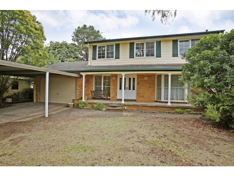 10 Turner Street, Thirlmere NSW 2572