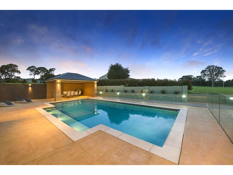 10 Hinkler Avenue, Bargo NSW 2574