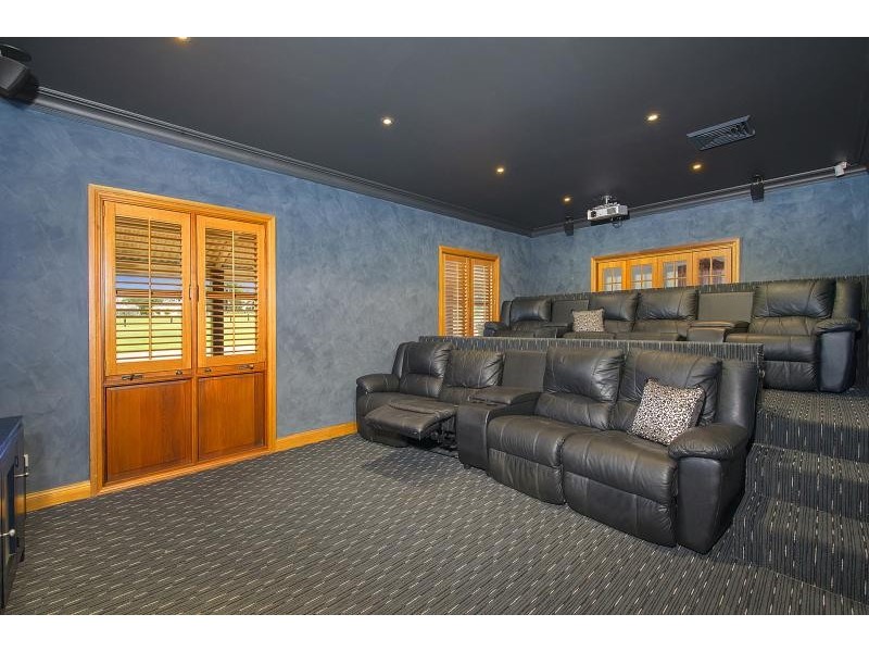 10 Hinkler Avenue, Bargo NSW 2574