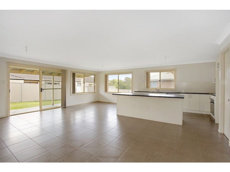 38 Castlereagh Street, Tahmoor NSW 2573