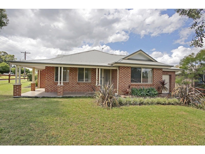 38 Castlereagh Street, Tahmoor NSW 2573