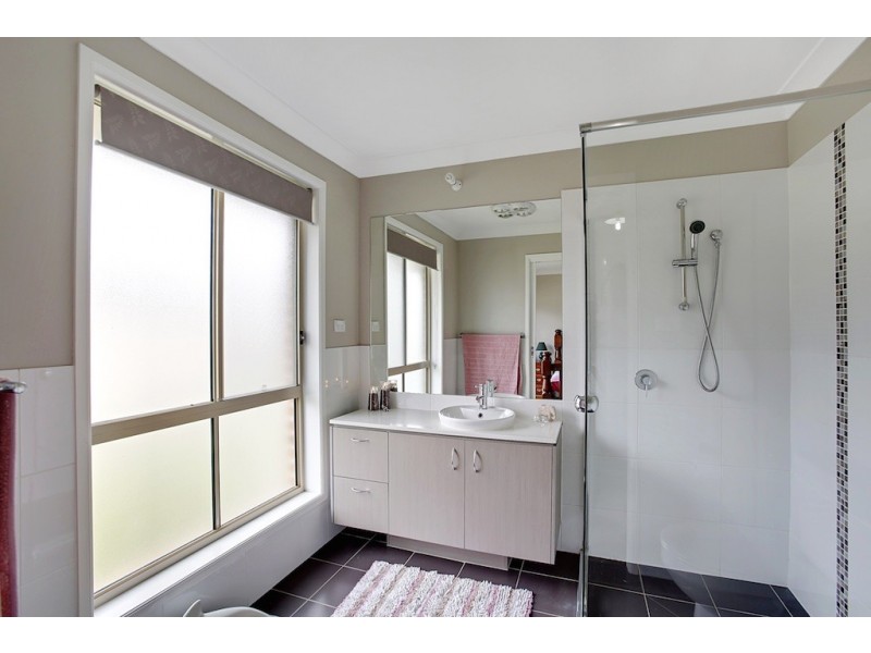 42 Moorland Rd, Tahmoor NSW 2573