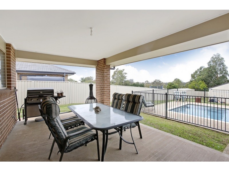 42 Moorland Rd, Tahmoor NSW 2573