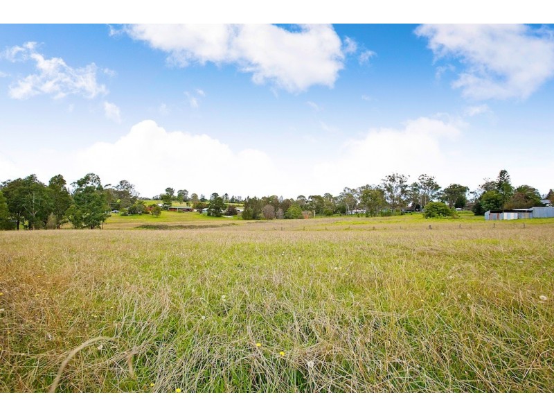 42 Moorland Rd, Tahmoor NSW 2573