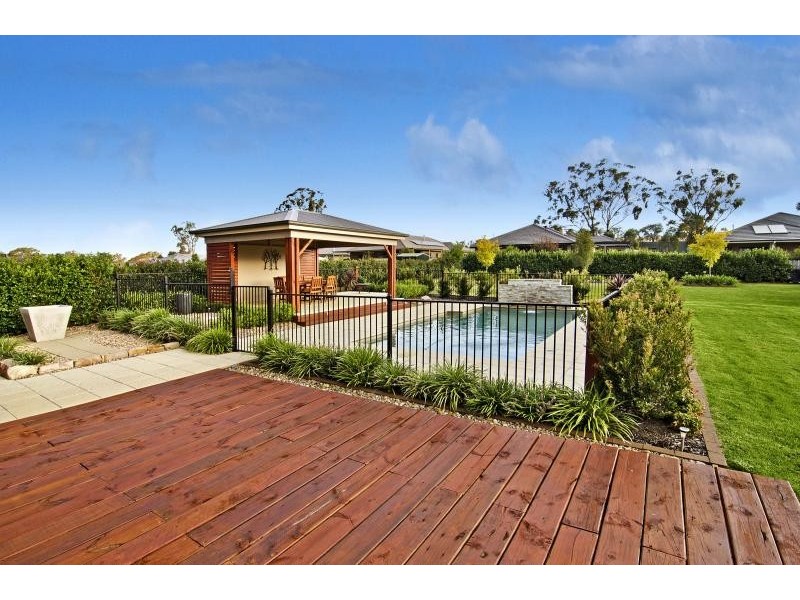 10 Oxenbridge Ave, Bingara Gorge, Wilton NSW 2571