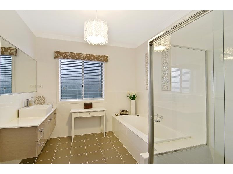 10 Oxenbridge Ave, Bingara Gorge, Wilton NSW 2571