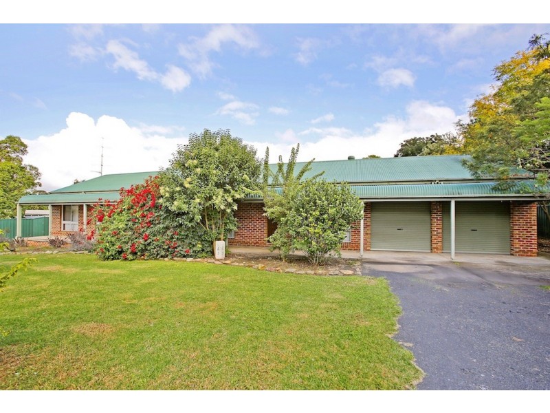 19 Darley Street, Thirlmere NSW 2572