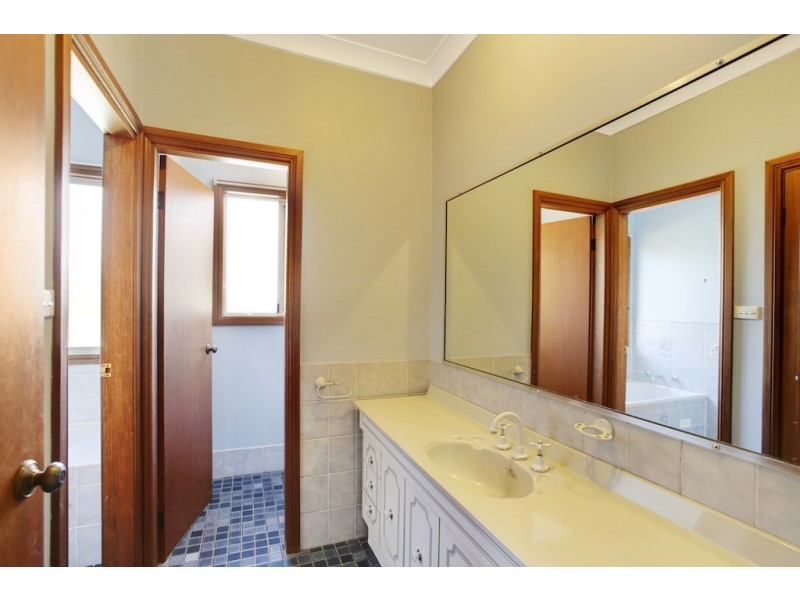 19 Darley Street, Thirlmere NSW 2572