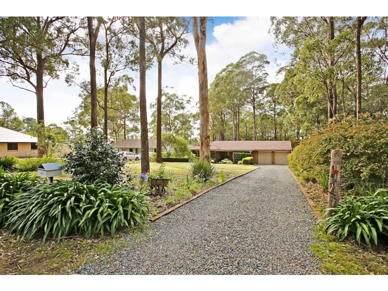 4 Wilson Drive, Hill Top NSW 2575