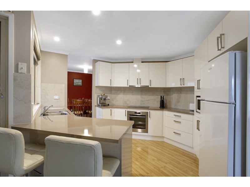 4 Wilson Drive, Hill Top NSW 2575