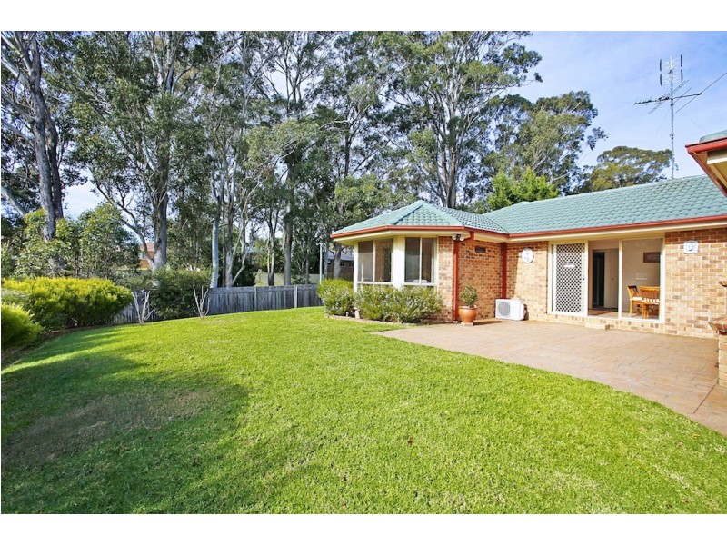 8 Stuart Place, Tahmoor NSW 2573