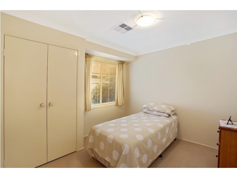 8 Stuart Place, Tahmoor NSW 2573