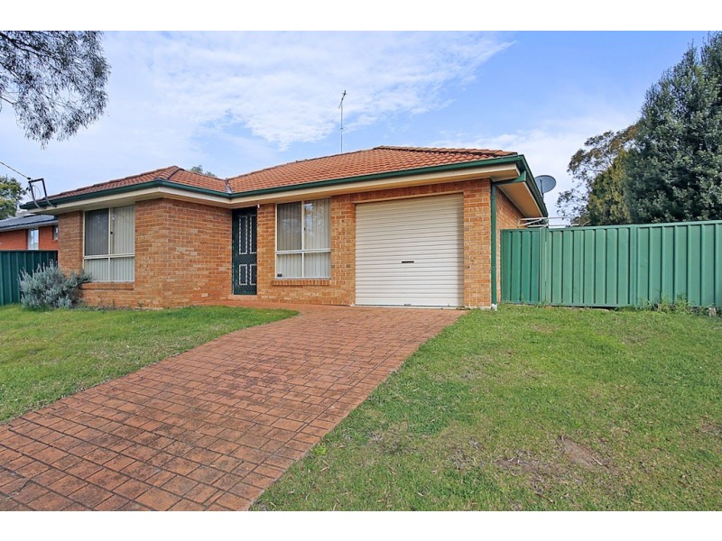 2A Robyn Place, Tahmoor NSW 2573