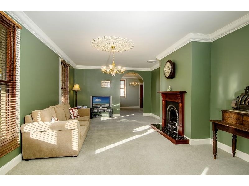 43 The Grange, Picton NSW 2571