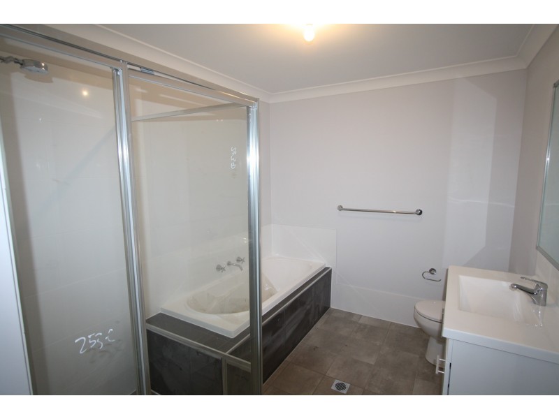 3/60 York Street, Tahmoor NSW 2573