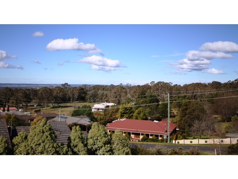 39 Myrtle Creek Ave, Tahmoor NSW 2573