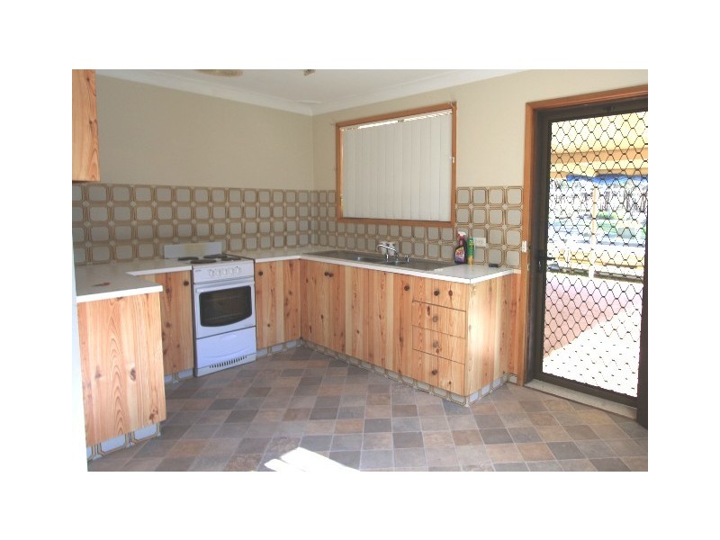195 THIRLMERE WAY, Thirlmere NSW 2572