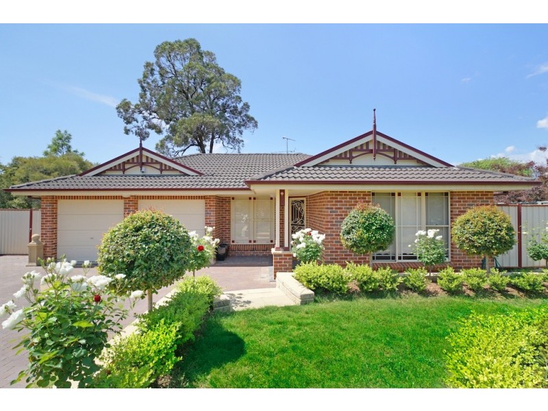 317 Thirlmere Way, Thirlmere NSW 2572