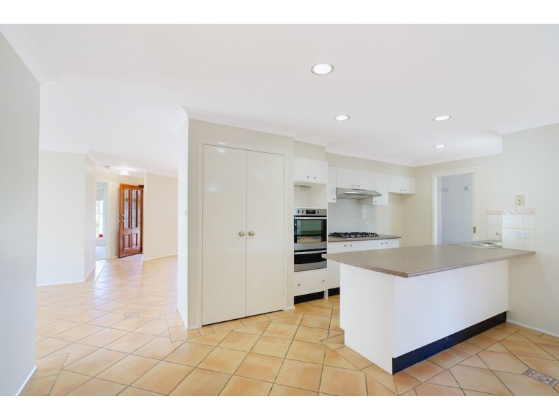 317 Thirlmere Way, Thirlmere NSW 2572