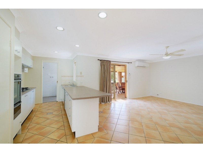 317 Thirlmere Way, Thirlmere NSW 2572