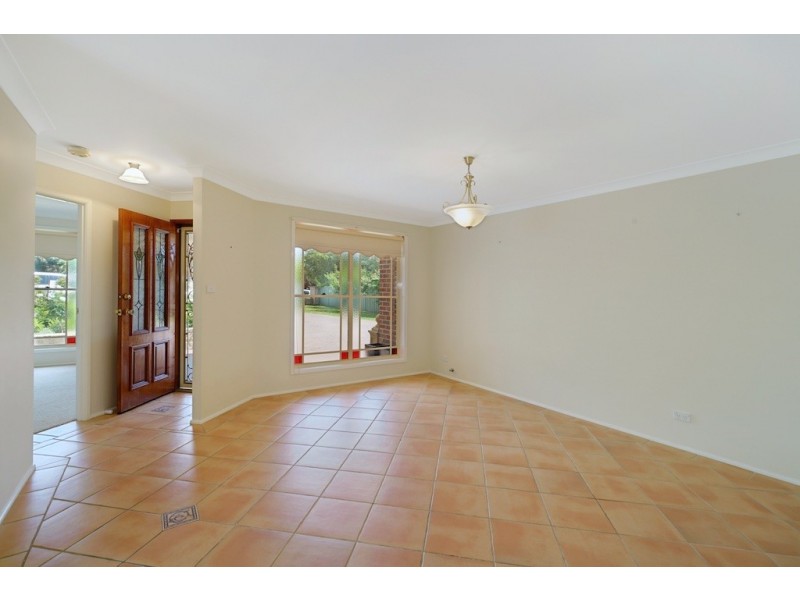 317 Thirlmere Way, Thirlmere NSW 2572