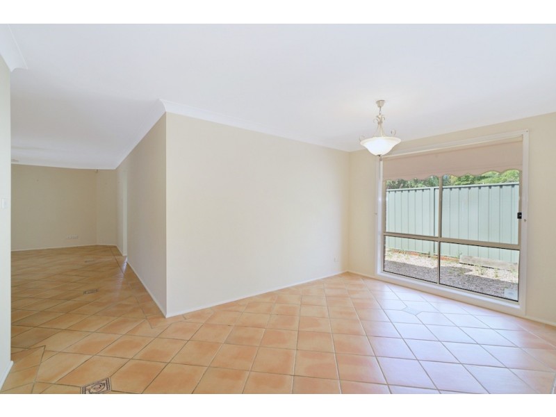 317 Thirlmere Way, Thirlmere NSW 2572