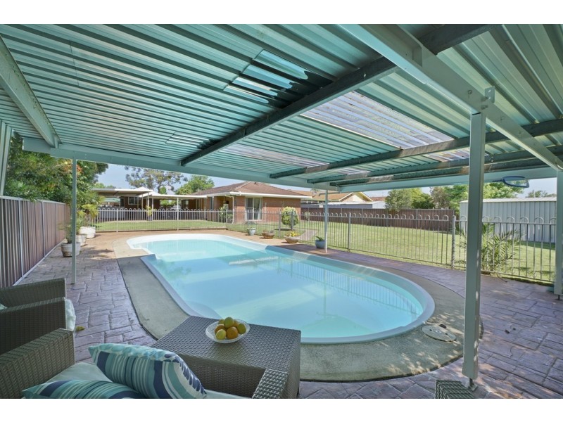 43 Westbourne Avenue, Thirlmere NSW 2572