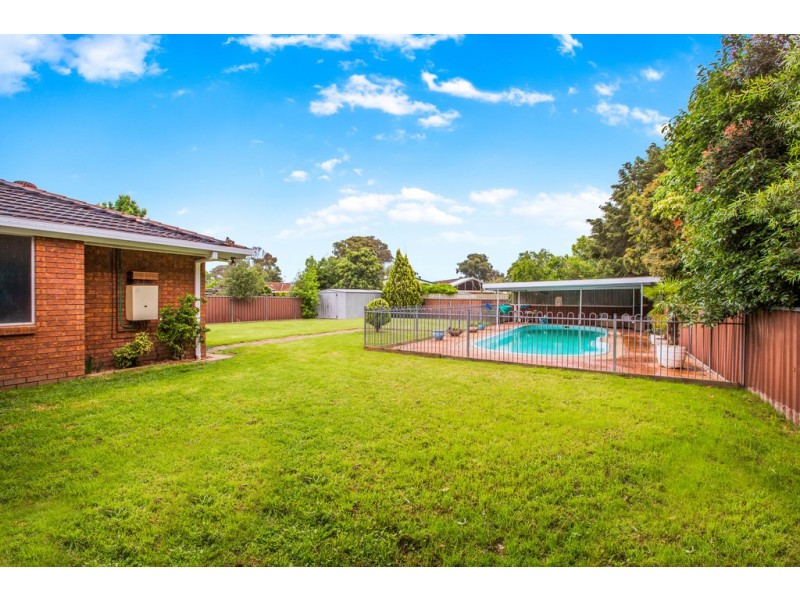 43 Westbourne Avenue, Thirlmere NSW 2572