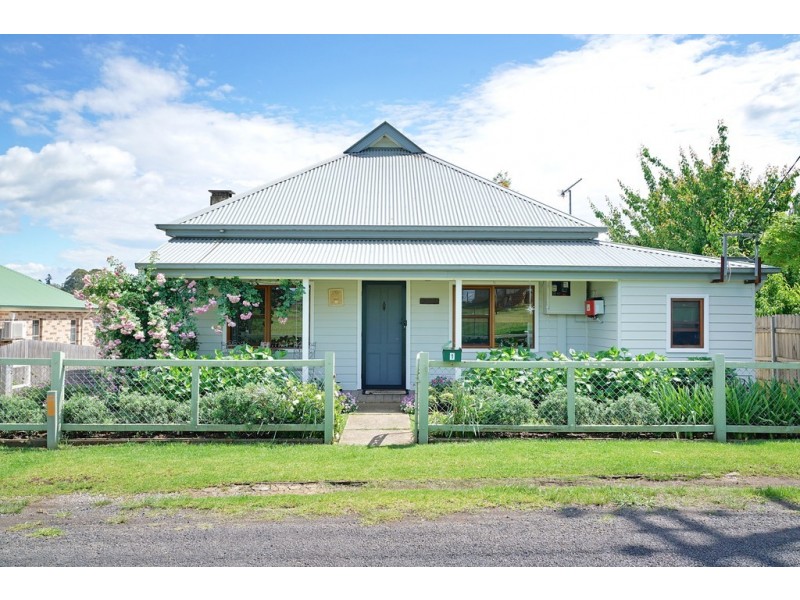1 Matthews Lane, Picton NSW 2571