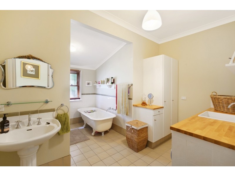 1 Matthews Lane, Picton NSW 2571