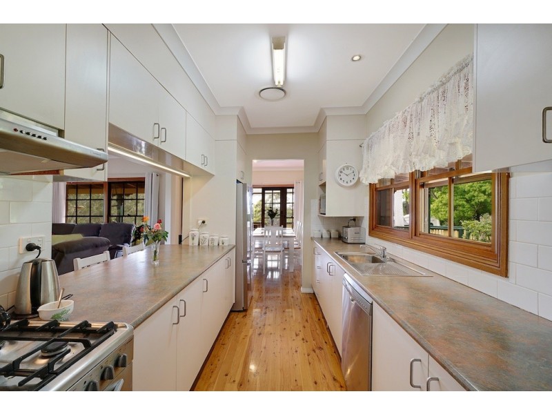 2 Cowper Street, Picton NSW 2571