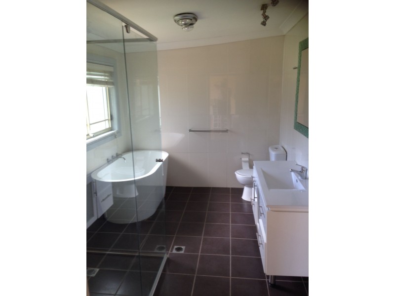 294 Argyle Street, Picton NSW 2571