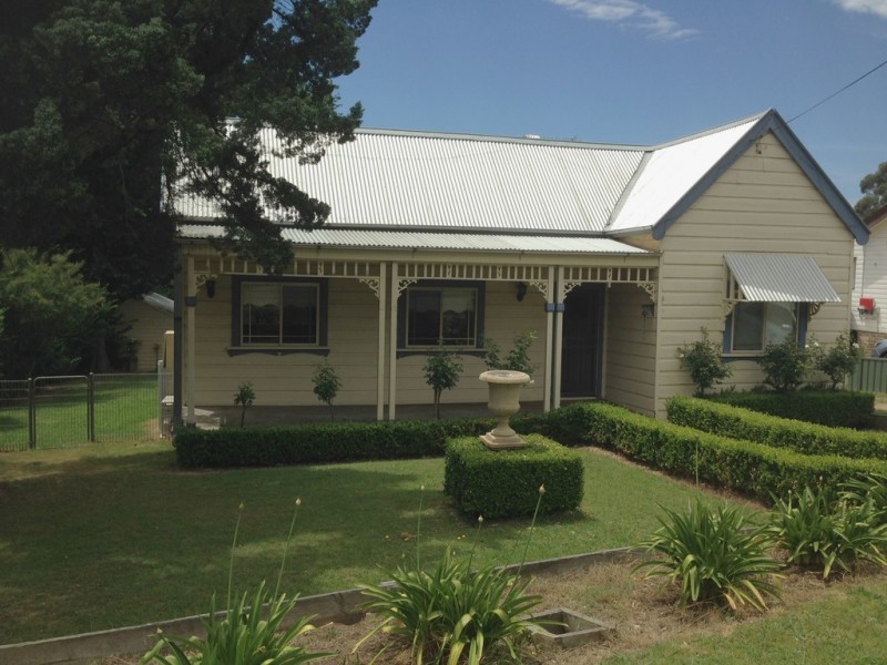 294 Argyle Street, Picton NSW 2571