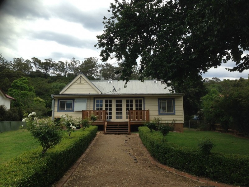 294 Argyle Street, Picton NSW 2571
