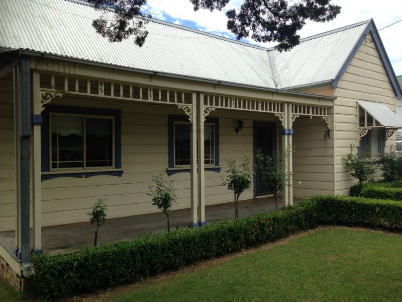 294 Argyle Street, Picton NSW 2571