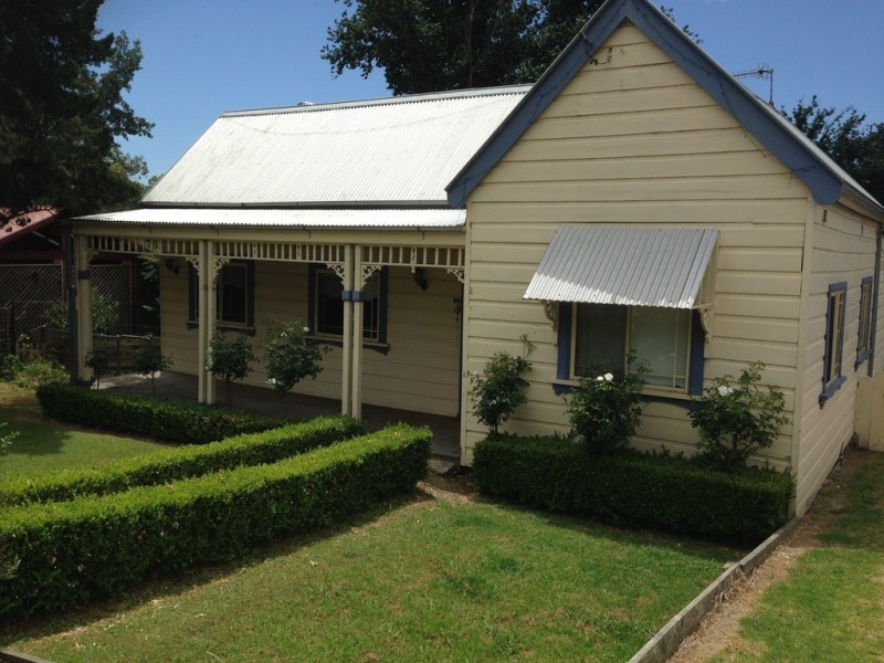 294 Argyle Street, Picton NSW 2571