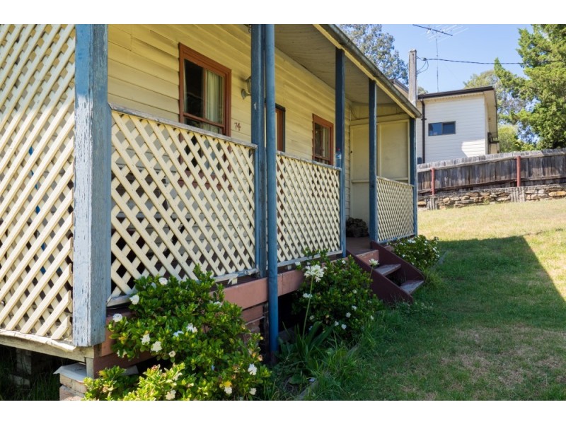 74 Lumsdaine Street, Picton NSW 2571