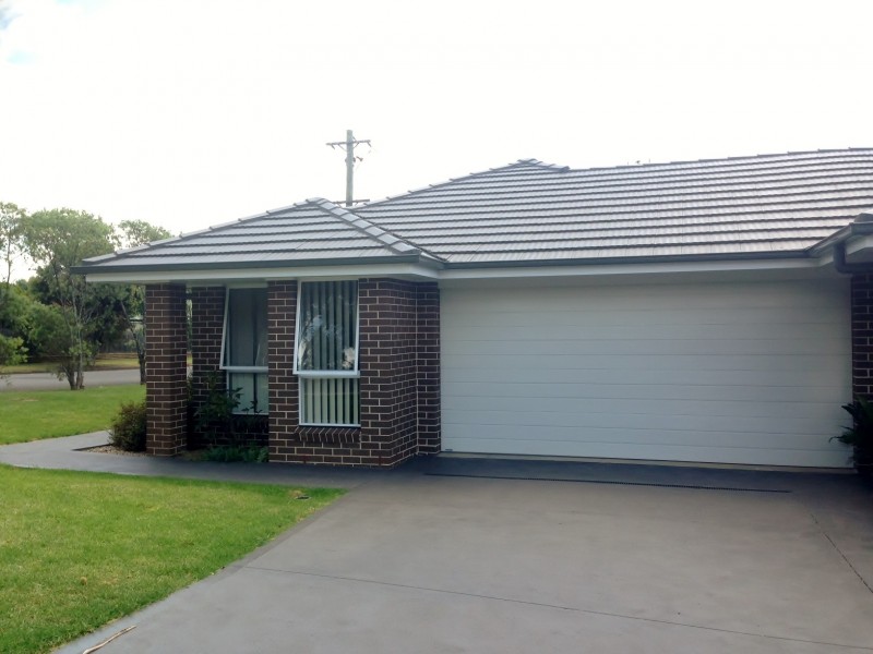 1 Blue Gum Place, Tahmoor NSW 2573