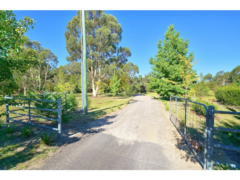 13 Coates Road, Hill Top NSW 2575