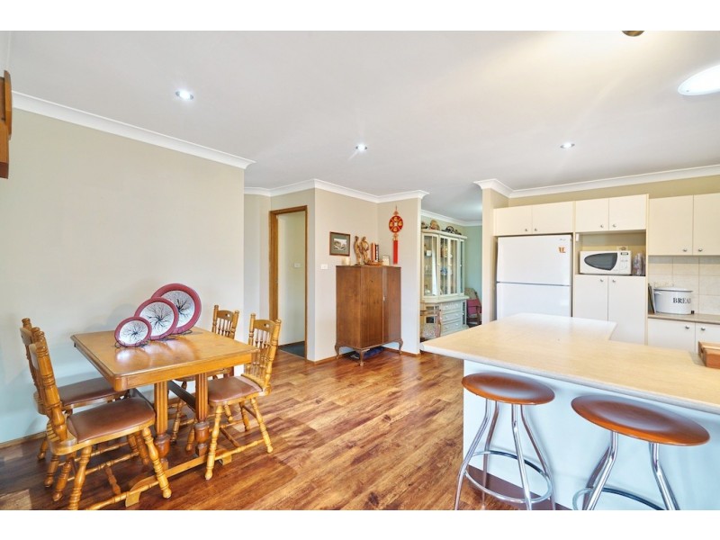 329 Thirlmere Way, Thirlmere NSW 2572