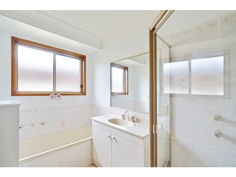 329 Thirlmere Way, Thirlmere NSW 2572