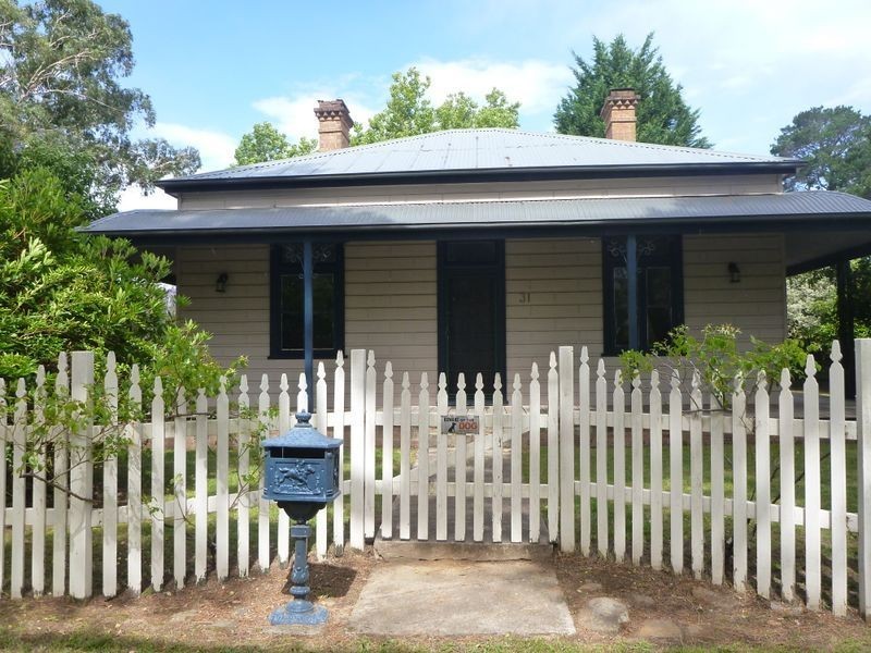 31 Railway Parade, Balmoral Village NSW 2571