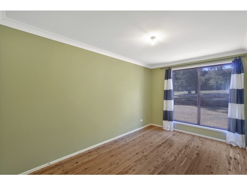 1 Carlton Road, Thirlmere NSW 2572