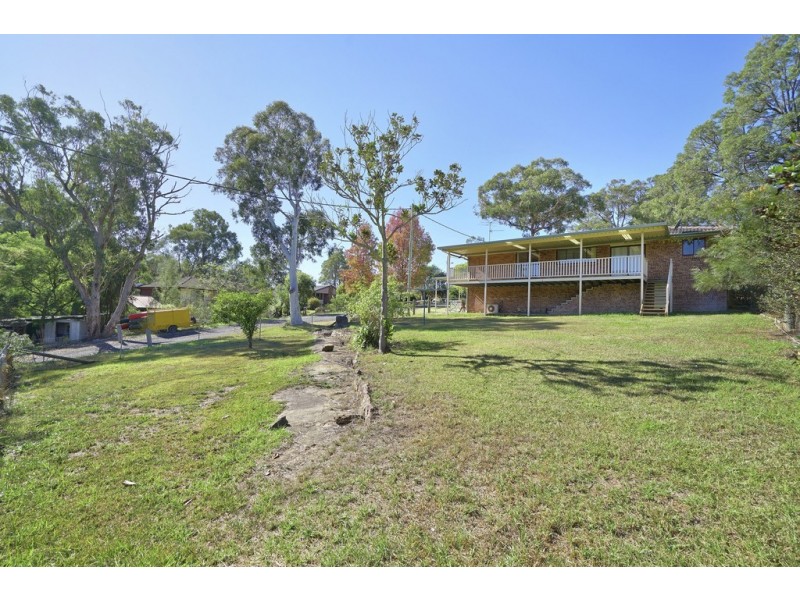 1 Carlton Road, Thirlmere NSW 2572