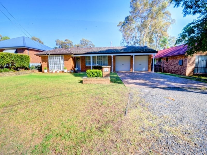 8 Swaine Drive, Wilton NSW 2571