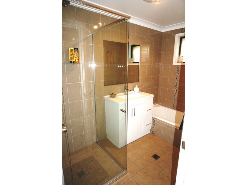 6 Glenwood Road, Narara NSW 2250